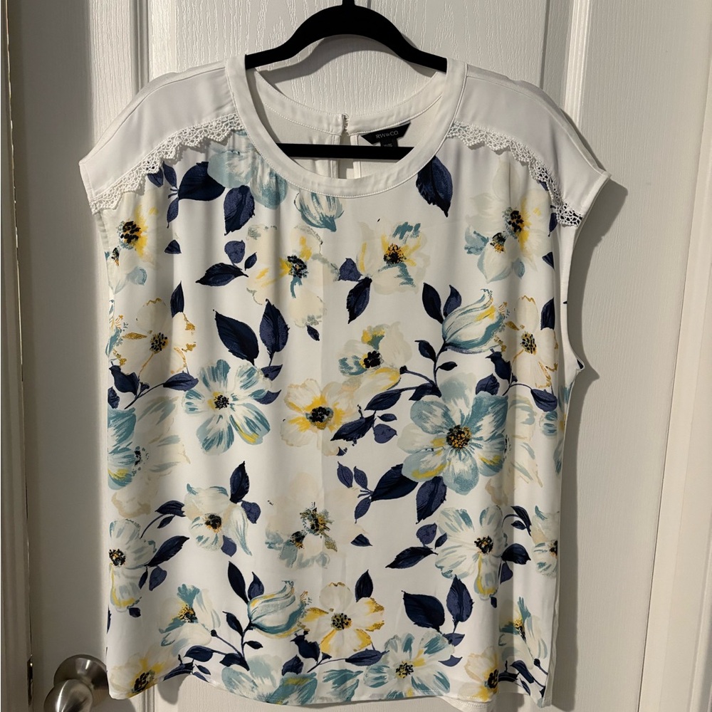RW&CO. White and Blue Floral Blouse